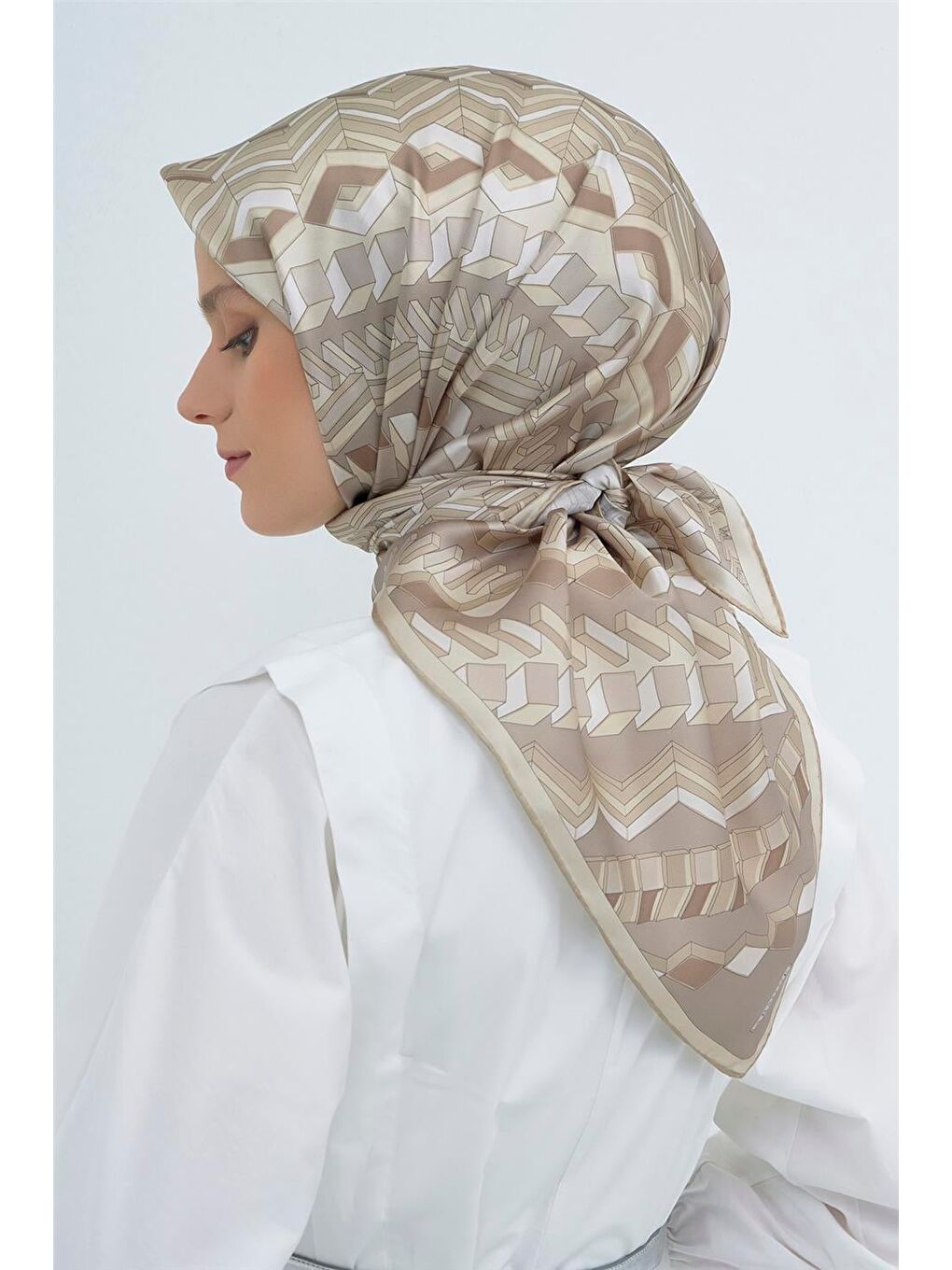 Bej Saf İpek Sura Eşarp 9542D 86-4