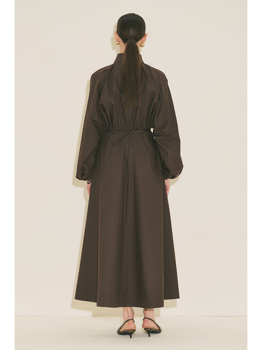 Geniş Kol Tasarımlı Elbise Kahverengi-3