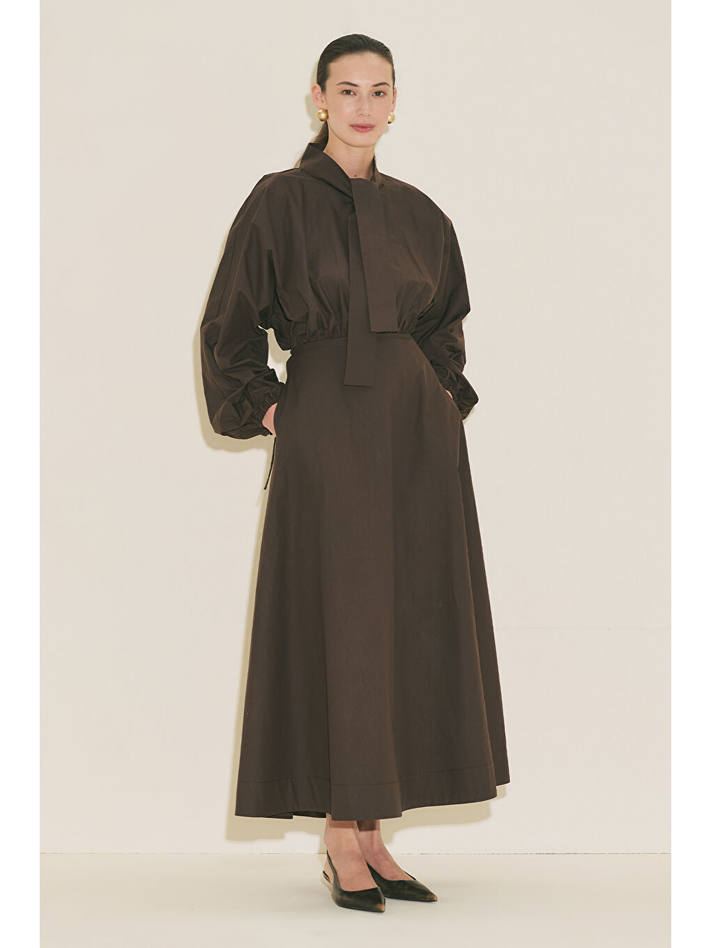 Geniş Kol Tasarımlı Elbise Kahverengi-4