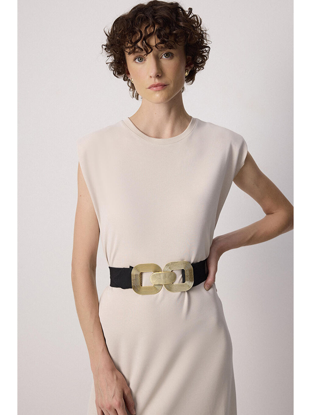 Bej Vatkalı Kolsuz Elbise-1