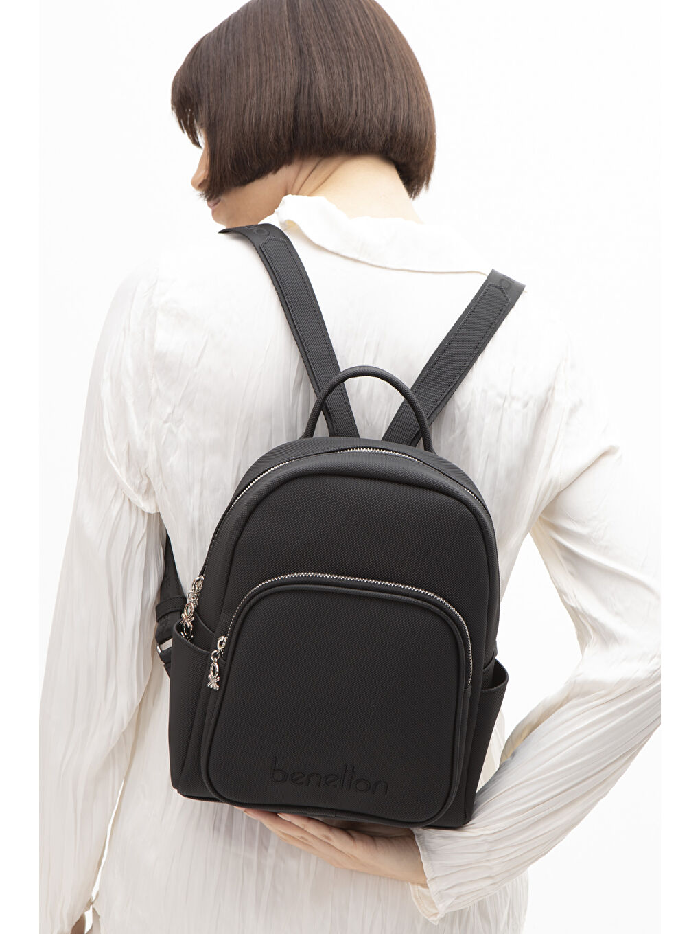 Siyah Kadin Sirt Çantasi Si̇yah BNT1605-1