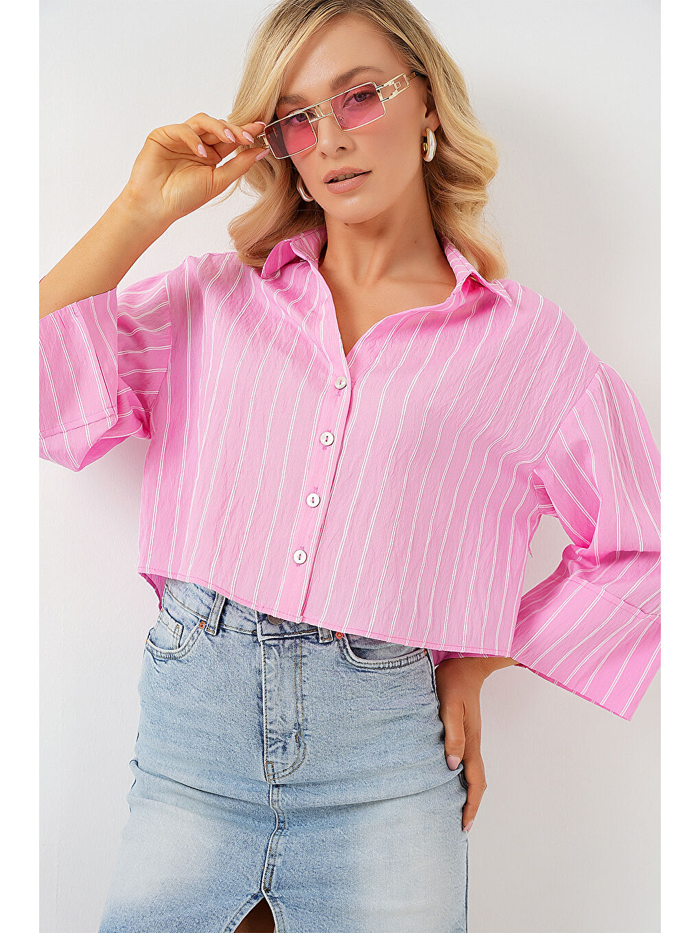 Kadın Çizgili Oversize Kısa Gömlek 20326 - Pembe-2