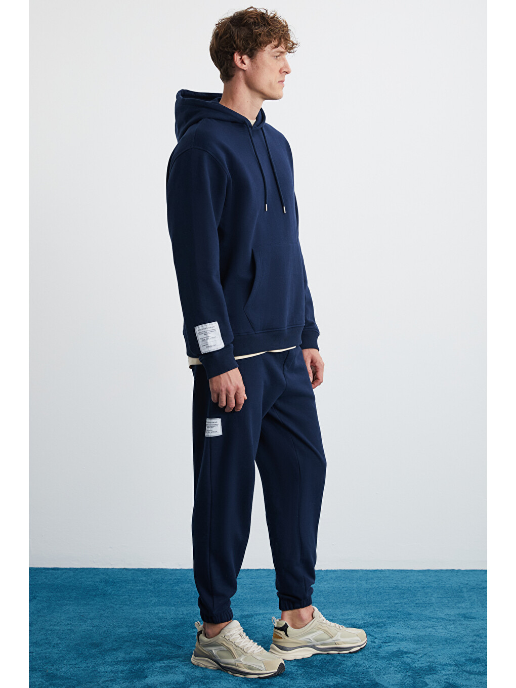 Ashbourne Erkek Oversize Fit Kanguru Cepli Lastikli Paça Kol Etiket Detaylı Lacivert Eşofman Takımı