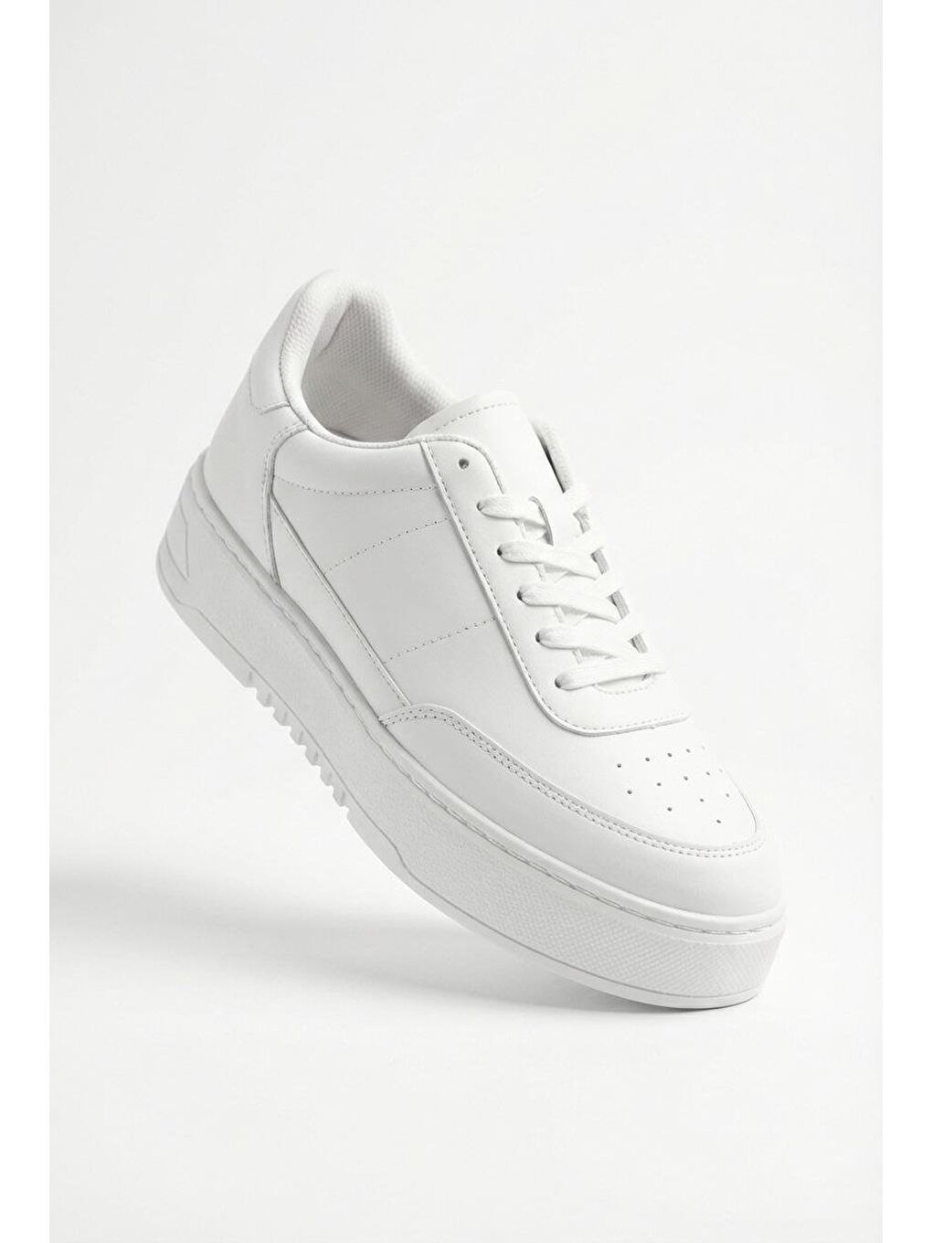 Erkek Yüksek Tabanlı Bağcıklı Spor Ayakkabı Beyaz