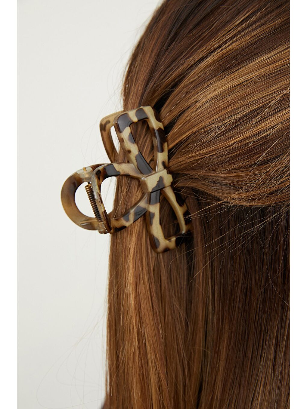 Bej Leopar Desenli Fiyonk Mandal Toka