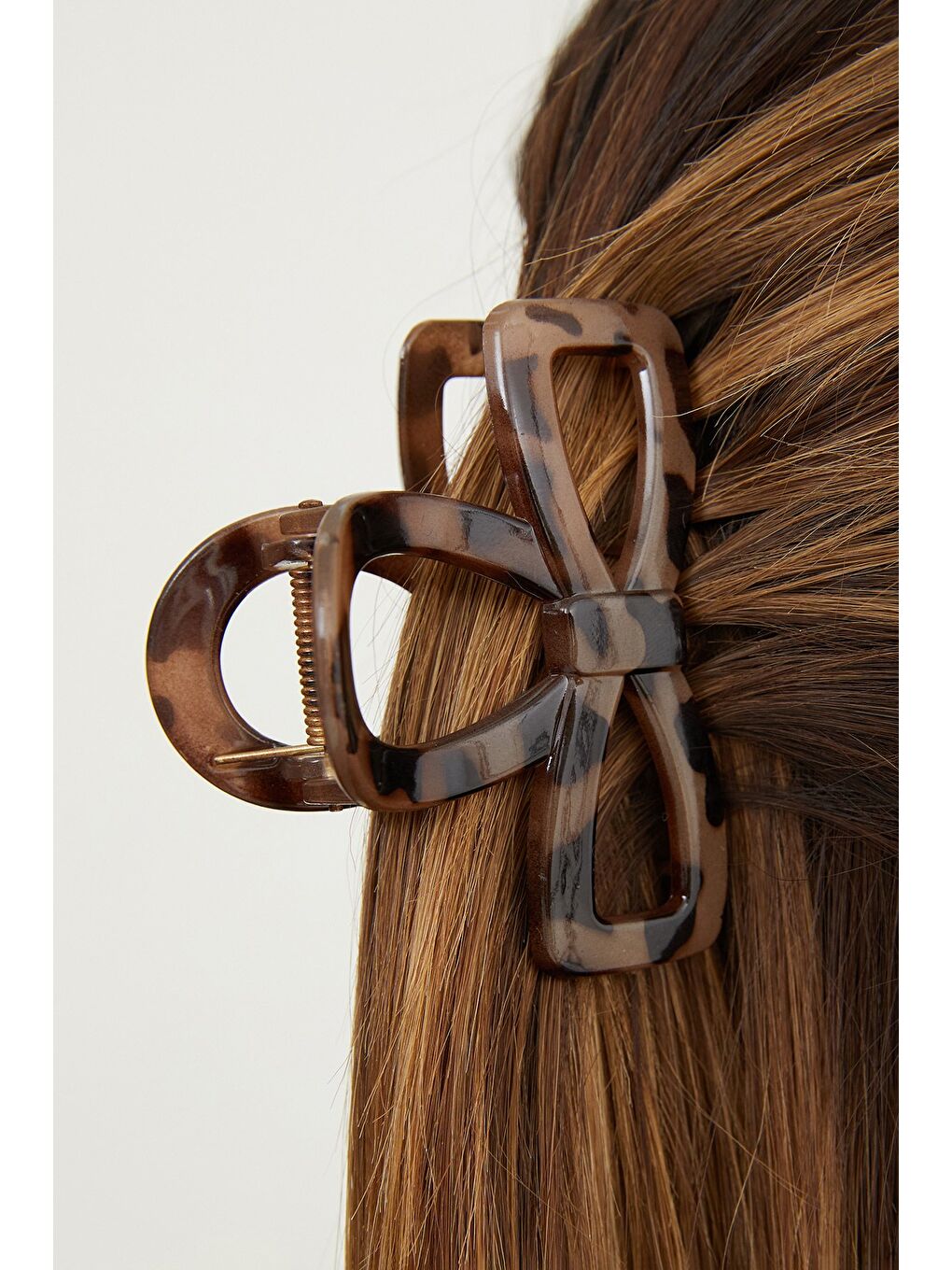 Kahverengi Leopar Desenli Fiyonk Mandal Toka-1