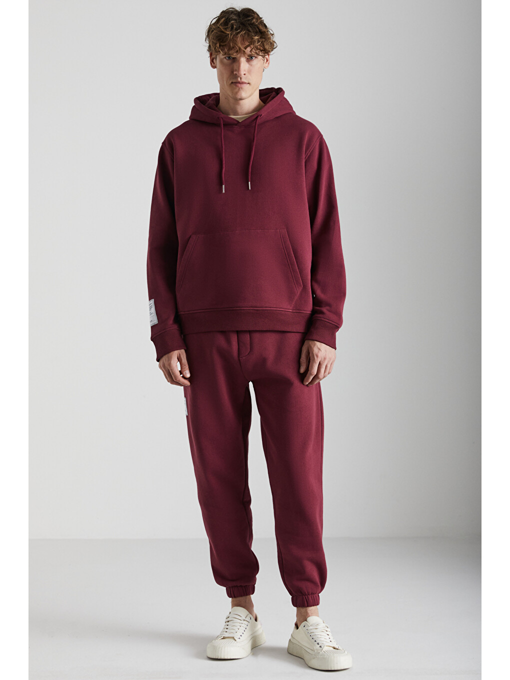 Ashbourne Erkek Oversize Fit Kanguru Cepli Lastikli Paça Kol Etiket Detaylı Bordo Eşofman Takımı-1
