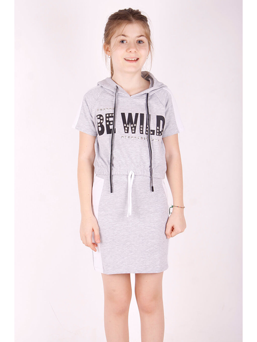 Gri Kız Çocuk Kapüşonlu BE WILD Baskılı Etekli Takım-3