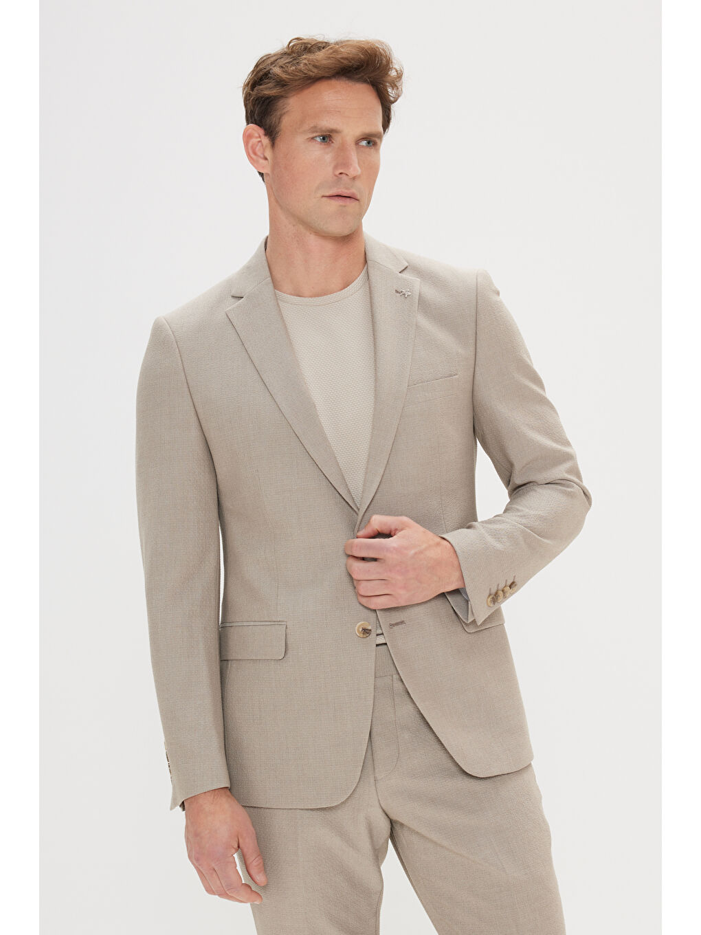 Erkek Bej Dar Kesim Mono Yaka Gofre Desenli Takım Elbise-1