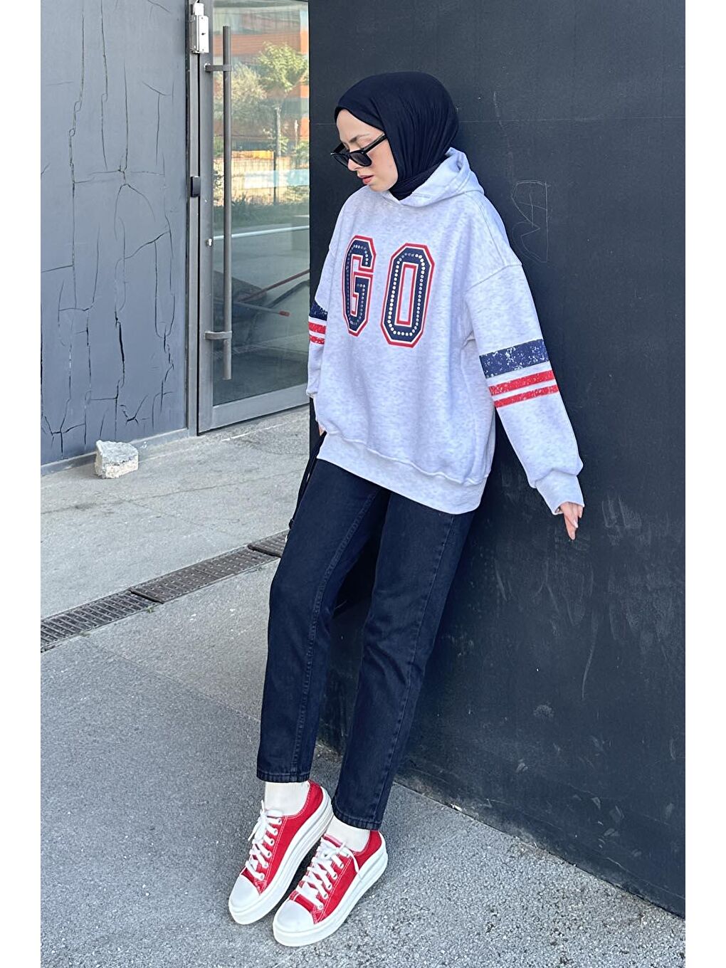 Go Baskılı Üç İplik Sweat Gri