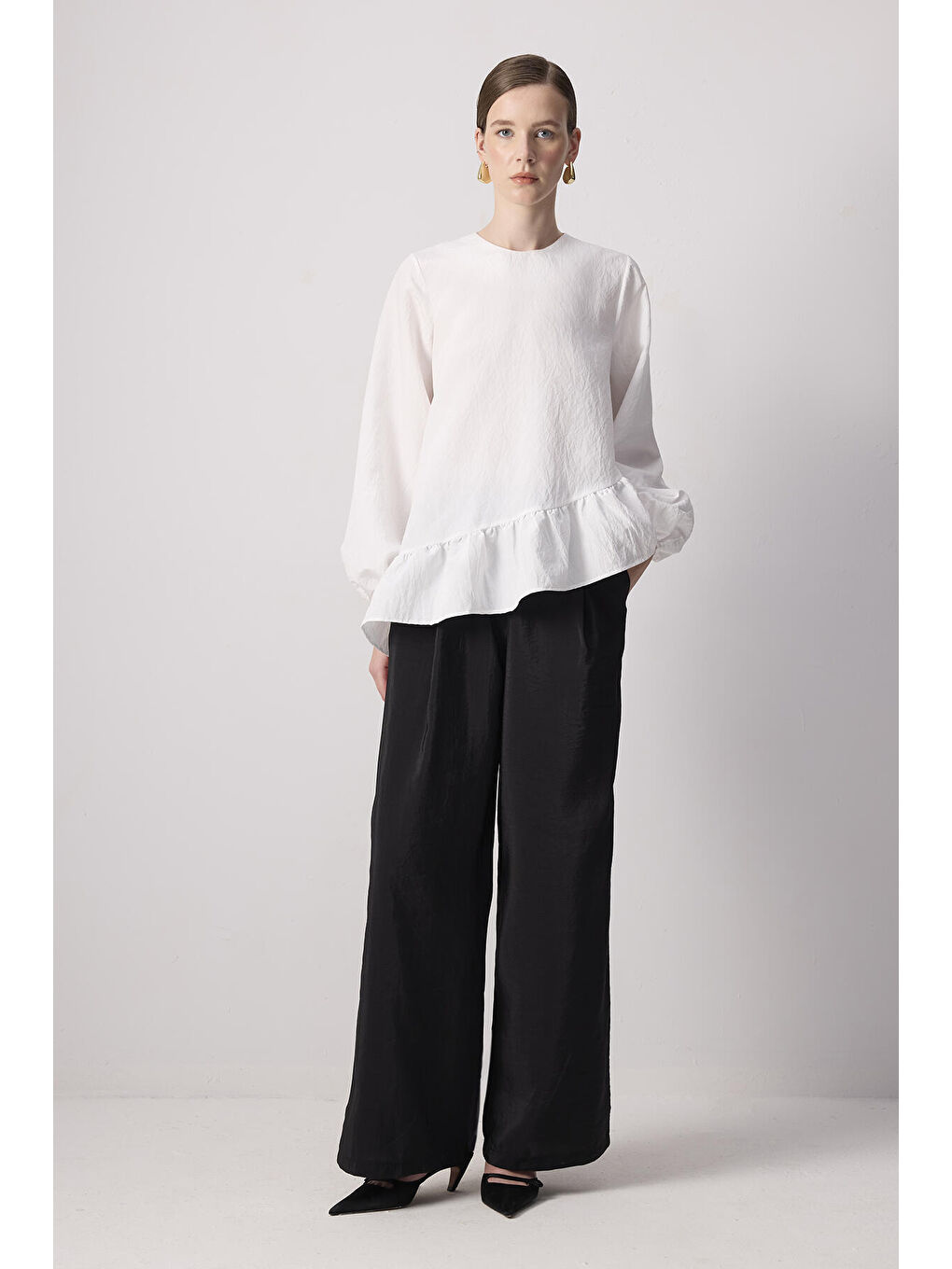 Beyaz Pileli Kupra Bluz