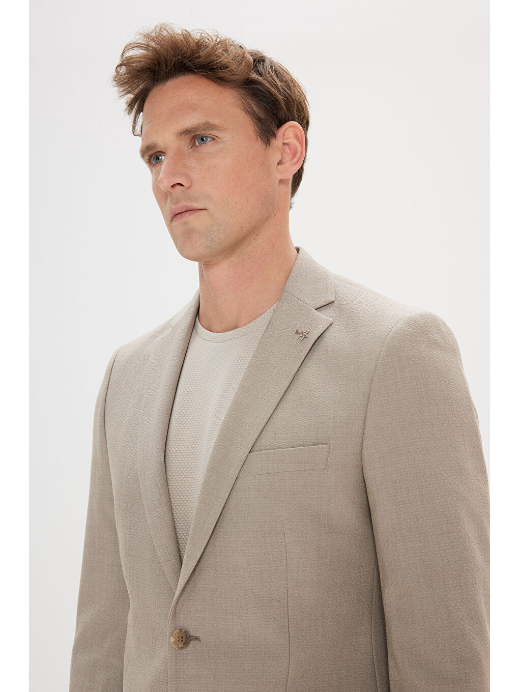 Erkek Bej Dar Kesim Mono Yaka Gofre Desenli Takım Elbise-4