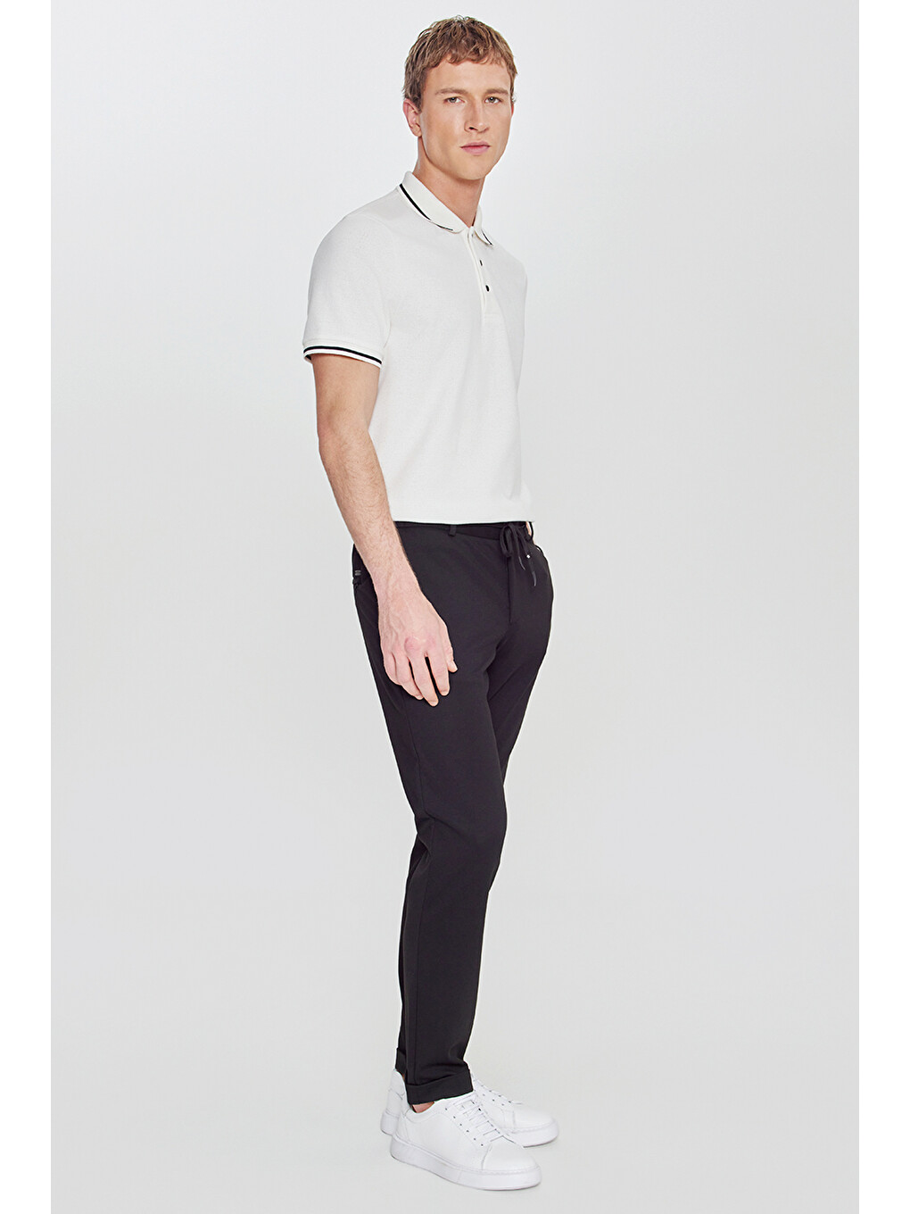 Erkek Siyah Slim Fit Dar Kesim Beli Bağlamalı Yan Cepli Armürlü Casual Pantolon-2