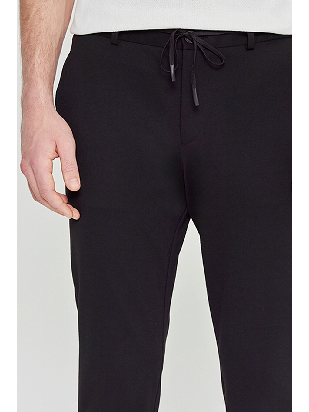 Erkek Siyah Slim Fit Dar Kesim Beli Bağlamalı Yan Cepli Armürlü Casual Pantolon-3