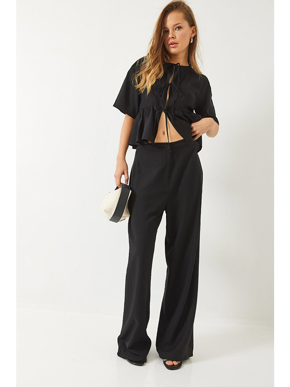 Siyah Kadın Bağlama Detaylı Kısa Kollu Bluz Pantolon Alt-Üst Takım-3