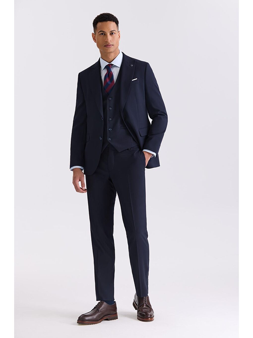 Lacivert Slim Fit Sivri Yaka Yelekli Bamboo Takım Elbise