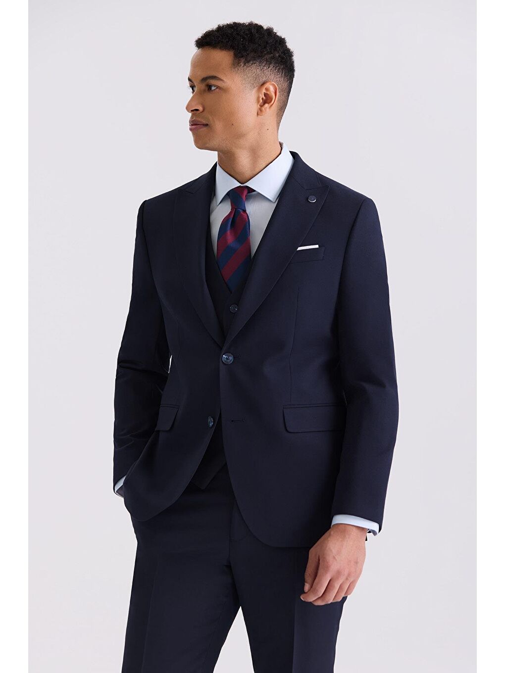 Lacivert Slim Fit Sivri Yaka Yelekli Bamboo Takım Elbise-1