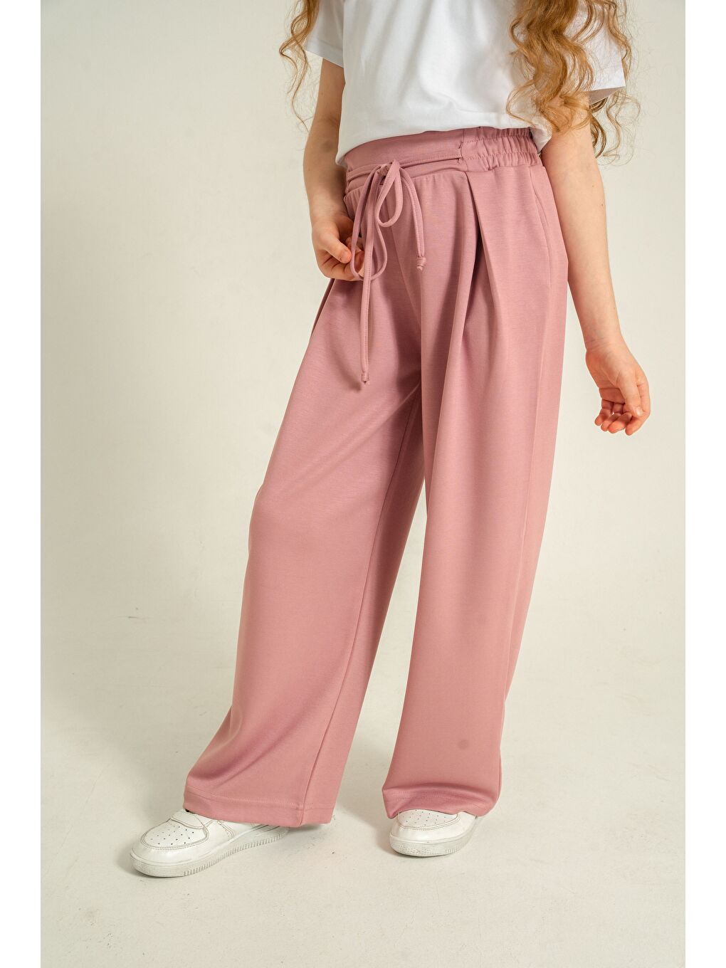 Pembe Ön Pileli Yumuşak Dokulu - Comfort Kumaş Kız Çocuk Eşofman Altı-1