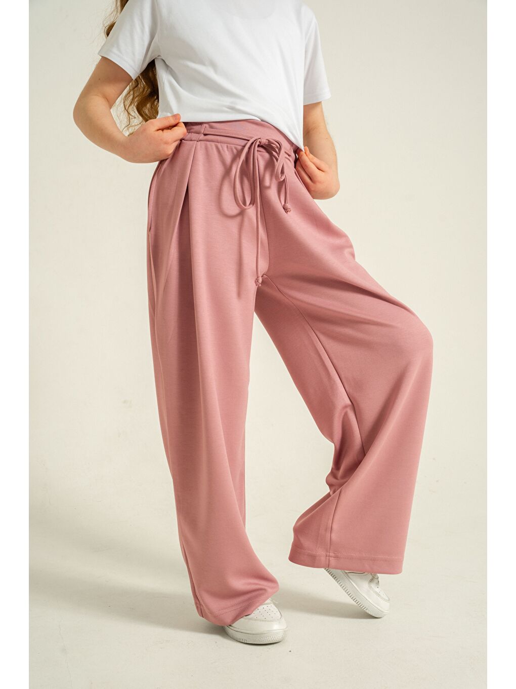 Pembe Ön Pileli Yumuşak Dokulu - Comfort Kumaş Kız Çocuk Eşofman Altı-3