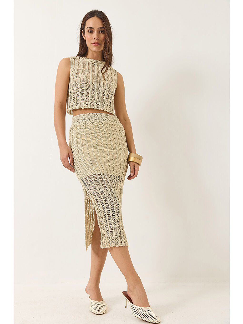 Bej Kadın Ajurlu Astarlı Yırtmaç Detaylı Etek Crop Metalik Simli Alt-Üst Takım-2
