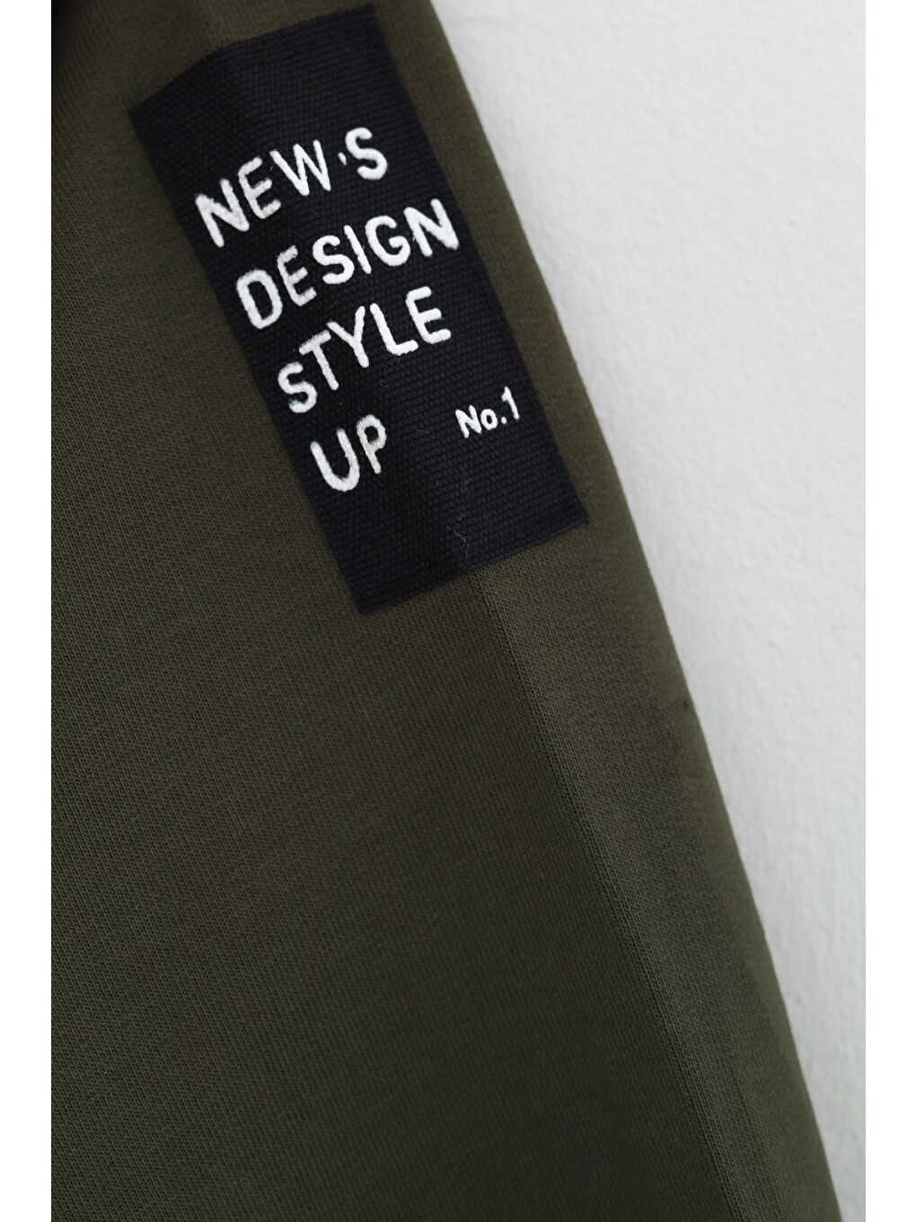 Haki Erkek Çocuk Kolu Arma Detaylı Tulum-2