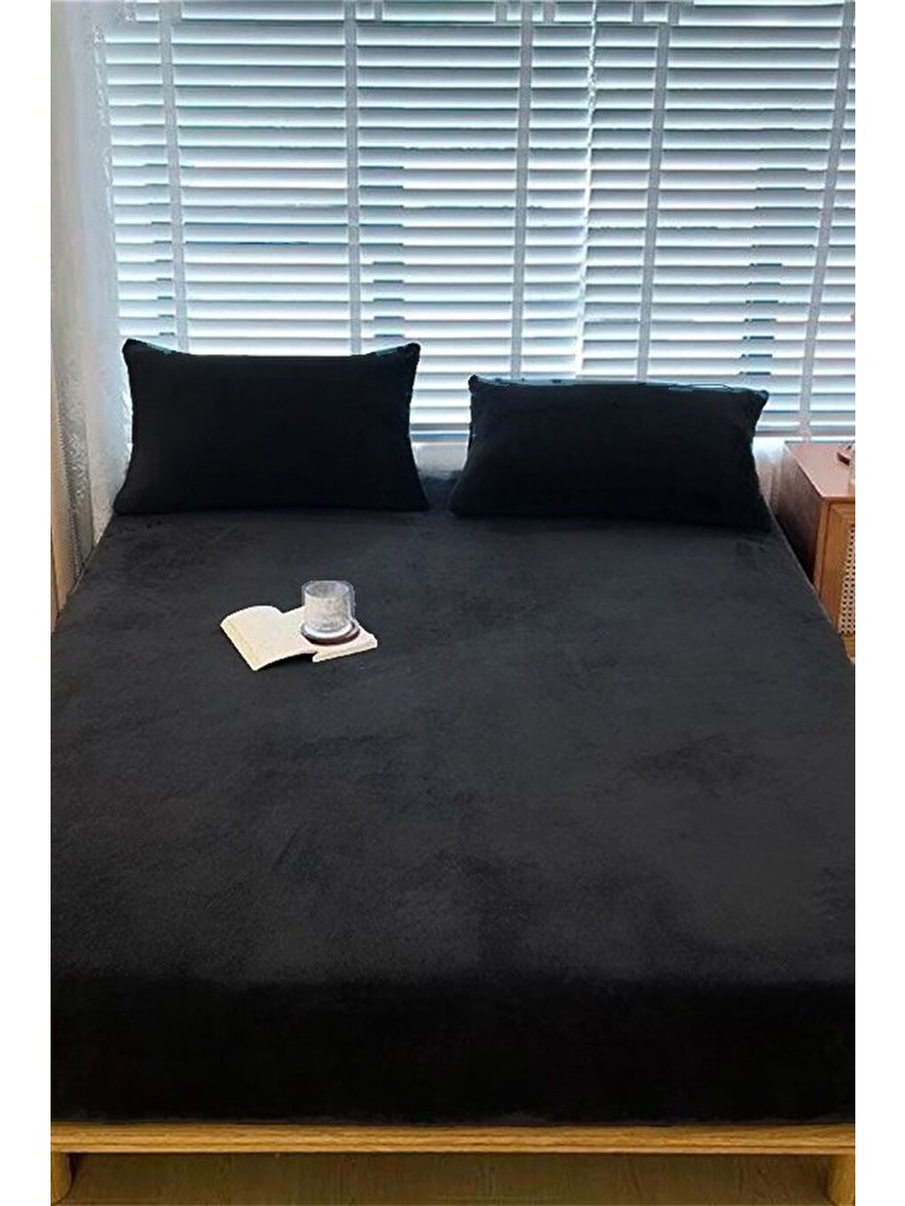 Siyah Kadife Kumaş Çift Kişilik Fitted Lastikli Çarşaf Takımı 160x200+30 cm-4