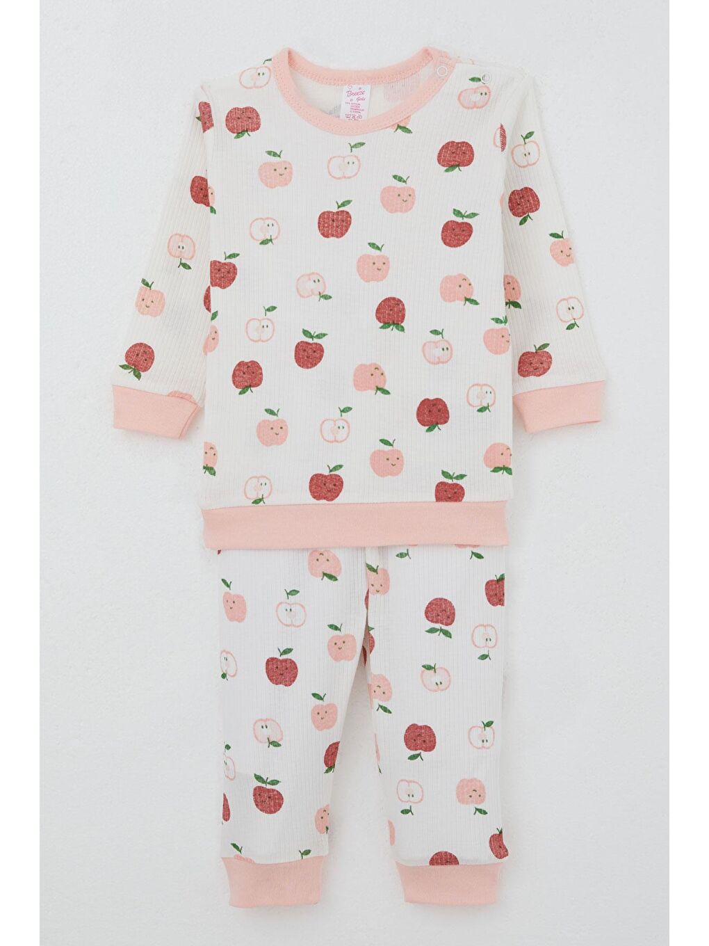 Kız Bebek Pijama Takımı Omuzdan Patlı Sevimli Minik Elma Desenli Ekru (4 Ay-1 Yaş)