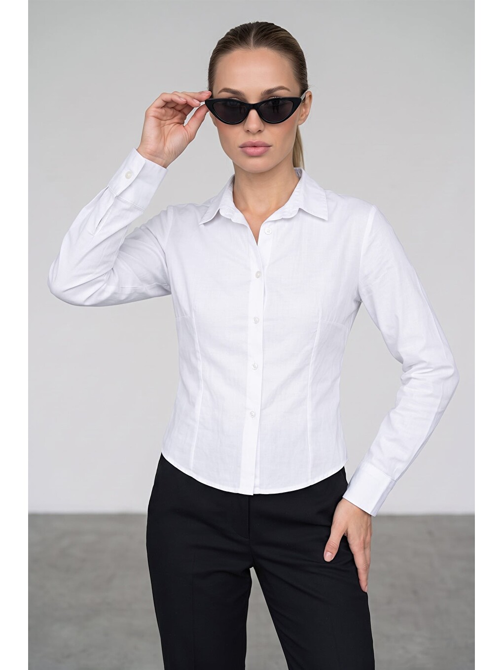 Beyaz Basic Pensli Slim Fit Gömlek-1
