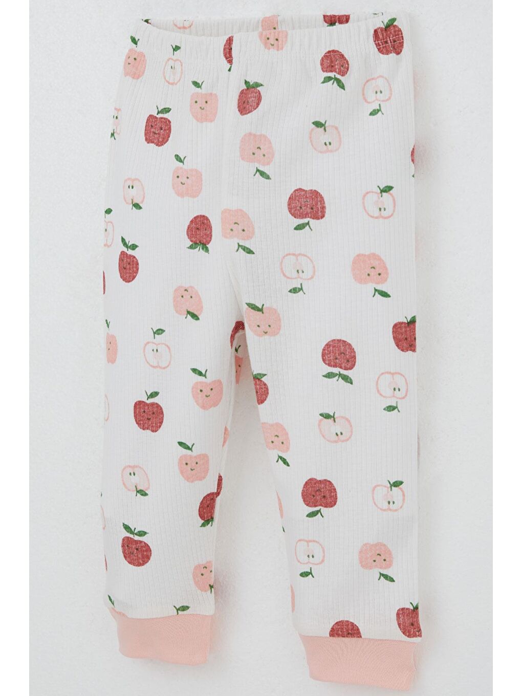 Kız Bebek Pijama Takımı Omuzdan Patlı Sevimli Minik Elma Desenli Ekru (4 Ay-1 Yaş)-1