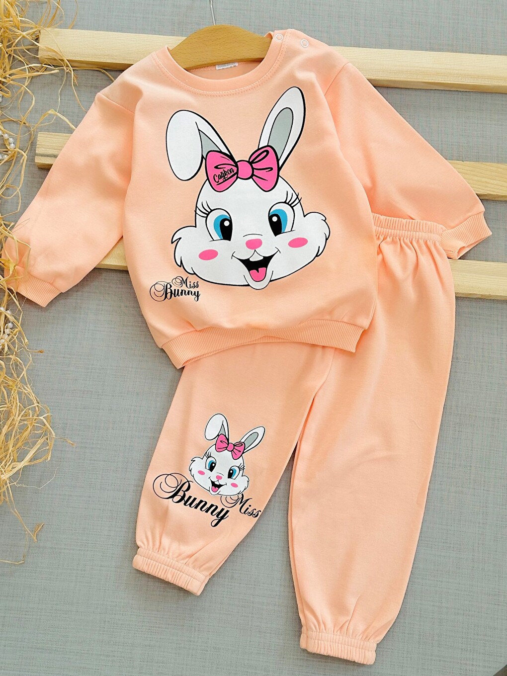Pembe Kız Bebek Mevsimlik Uzun Kollu Sevimli Tavşan Baskılı Sweathirt Alt Üst Takım