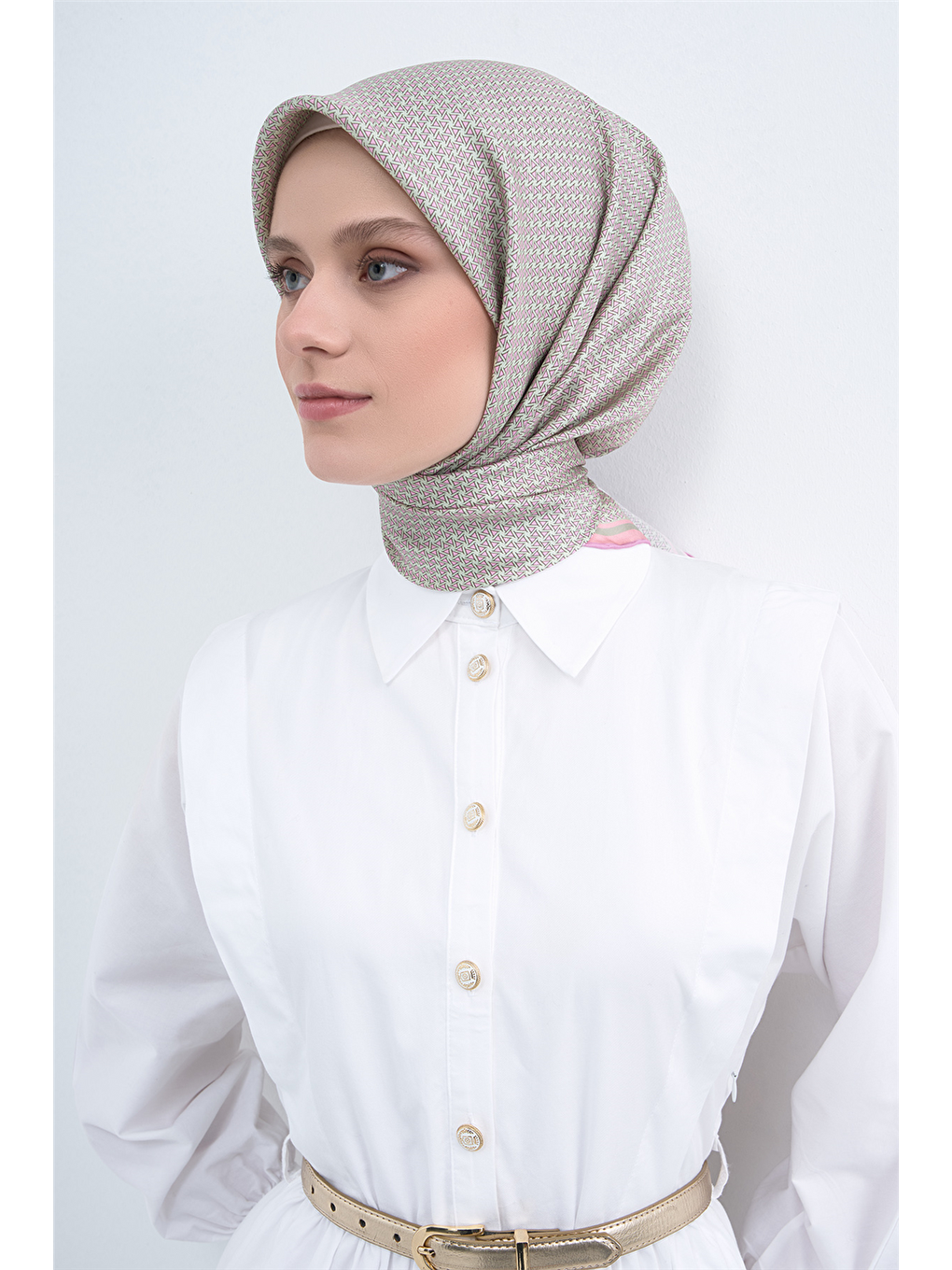 Bej Saf İpek Sura Eşarp 9528D 09-2