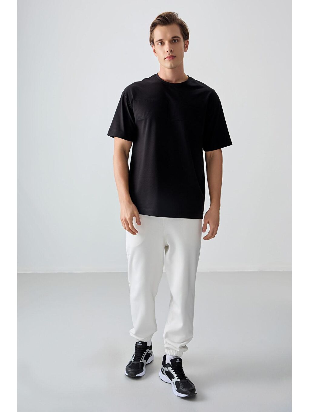 AIR JONES Siyah Pamuklu Kalın Yumuşak Dokulu Oversize Fit Basic Erkek T-Shirt - 88378 - 3