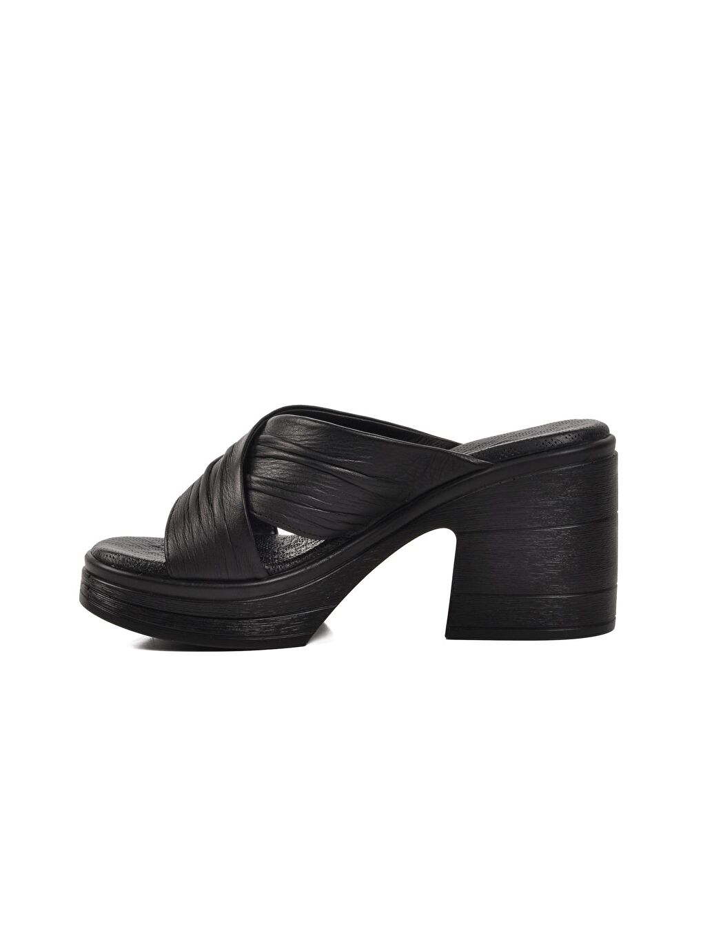 Siyah Hakiki Deri Kadın Dolgu Topuklu Terlik 523004-1