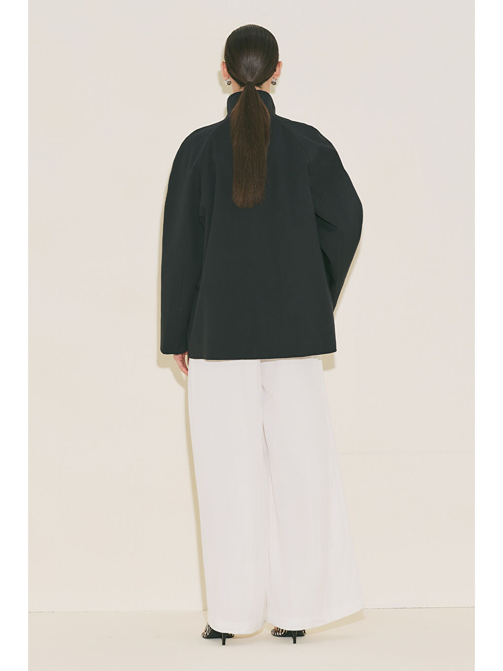 Henna Yüksek Yaka Trençkot Siyah-5