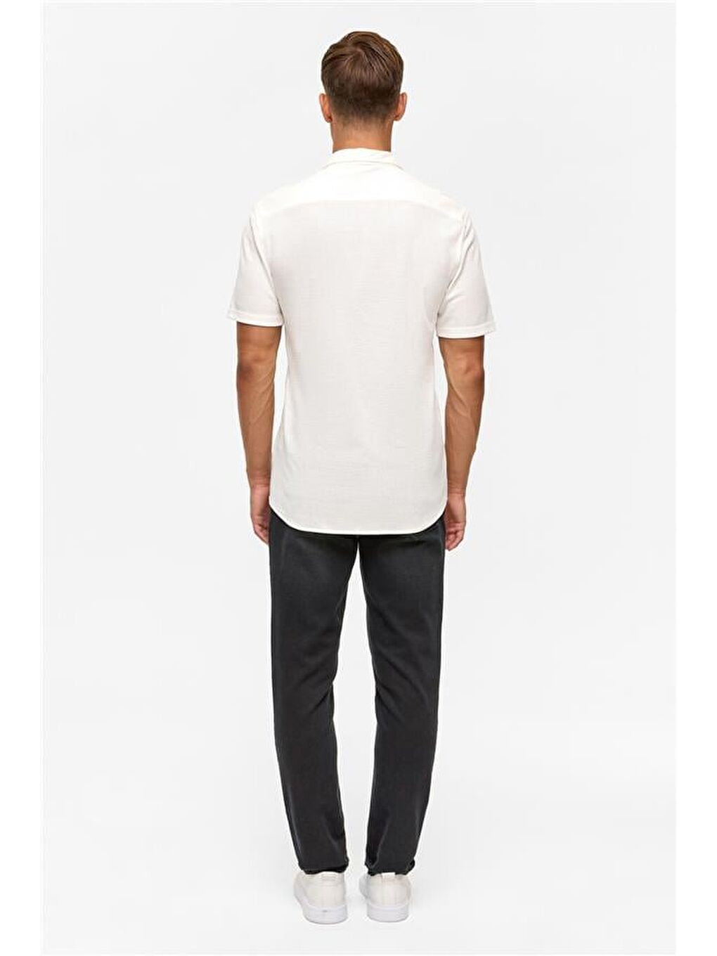 Beyaz Slim Desenli Apaş Yaka Gömlek-5