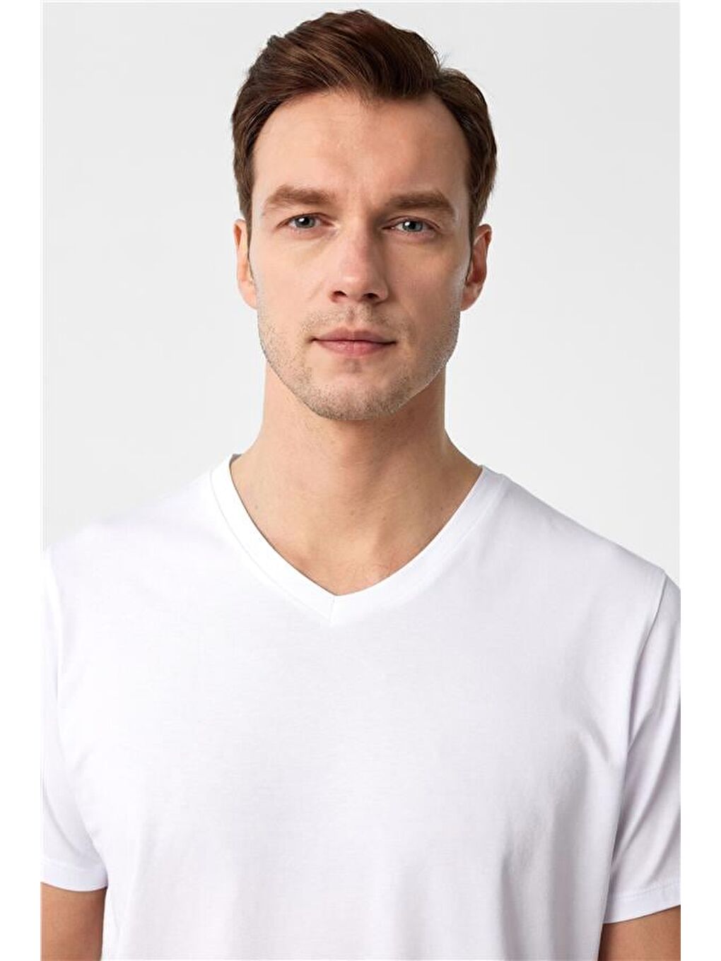 Beyaz Slim Düz V Yaka Tişört-1