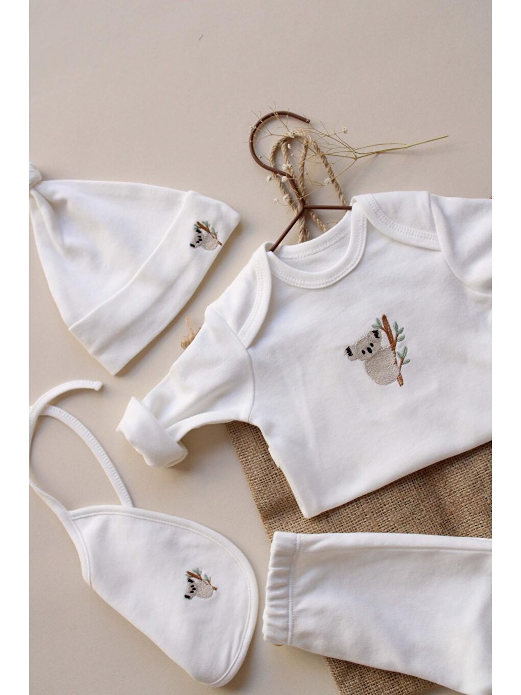 Beyaz Koala Nakışlı 5li Uzun Kollu Yenidoğan Set (0-3 Ay)-1