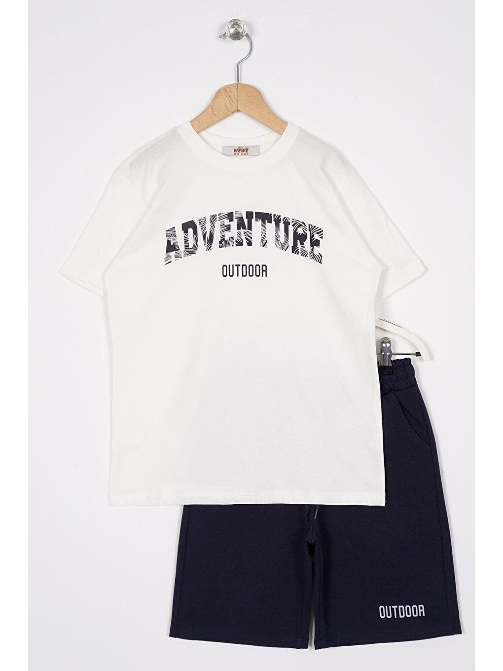 Ekru Bisiklet Yaka Yazı Baskılı Lacivert Renk Erkek Çocuk Şortlu Takım