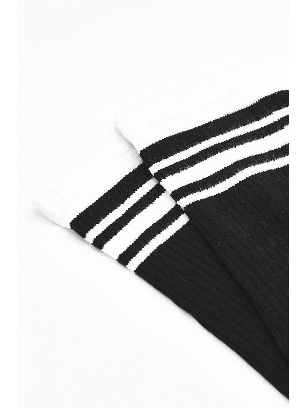 Siyah Çemberli Bamboo Soket Çorap-1