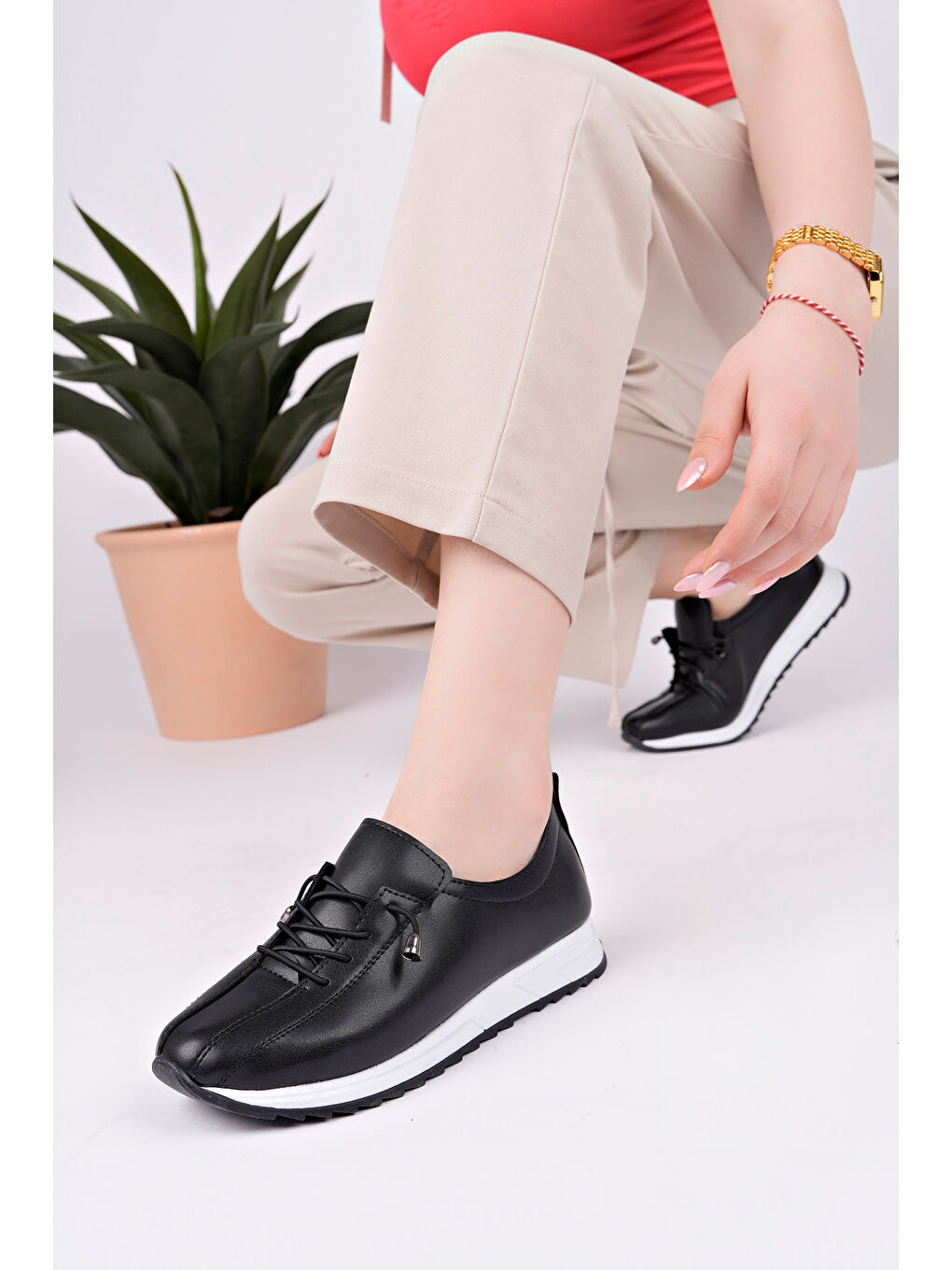 Siyah Kadın Günlük Ayakkabı-1