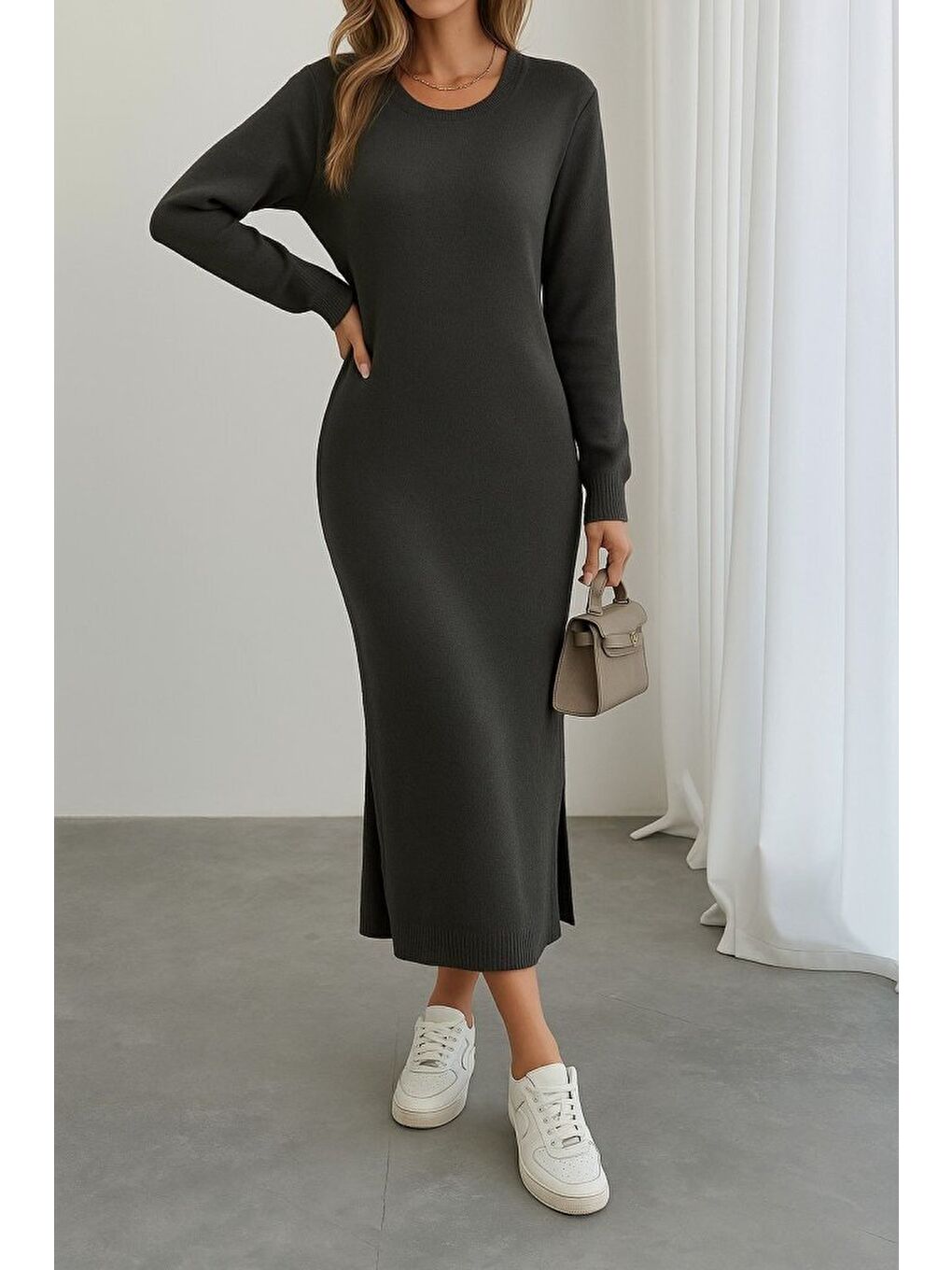 Antrasit Kadın Uzun Kollu Bisiklet Yaka Yırtmaç Detay Triko Midi Boy Elbise