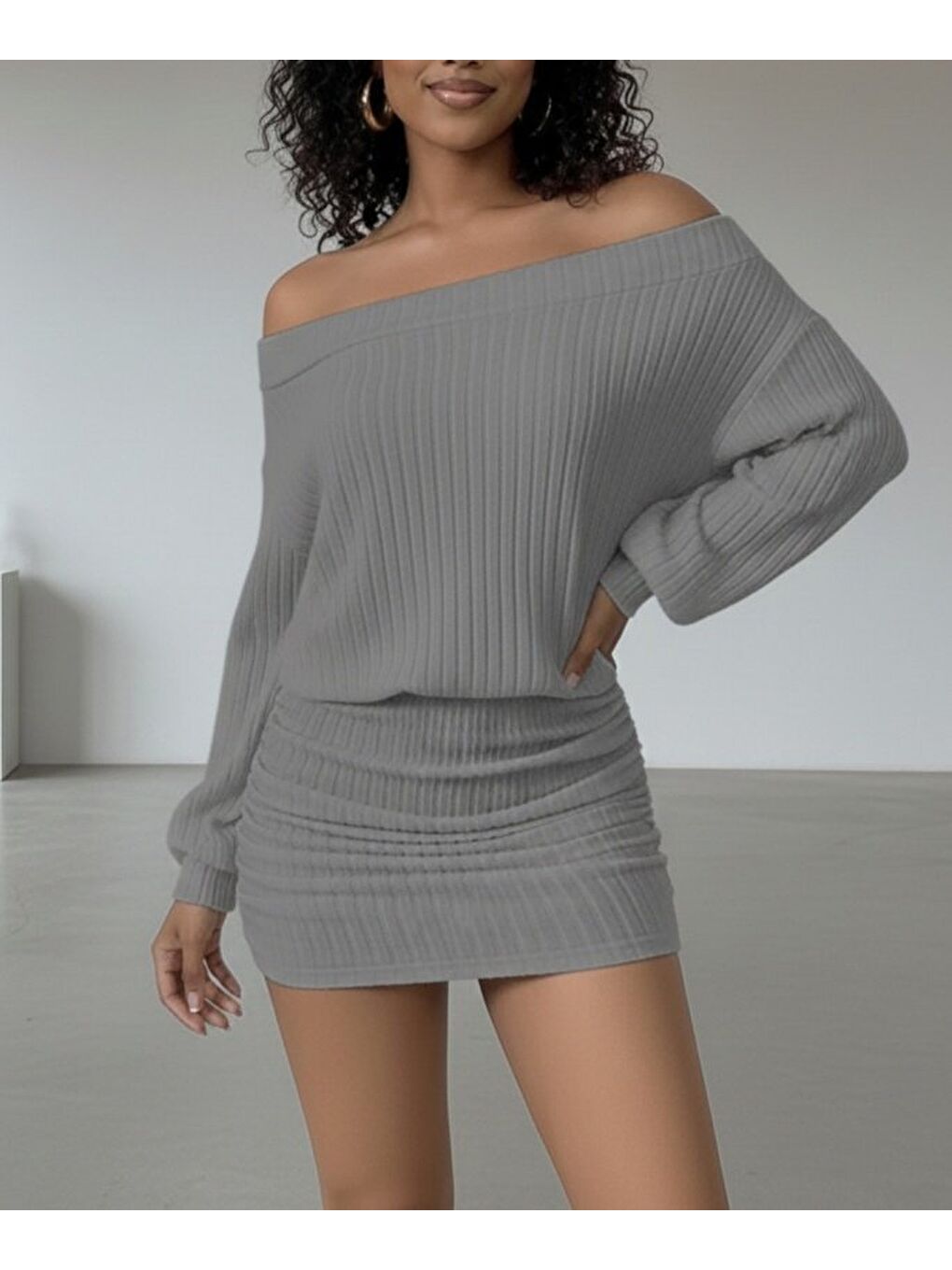 Gri Kadın Uzun Kollu Madonna Yaka Yanlardan Büzgülü şardonlu Kaşkorse Mini Elbise-1