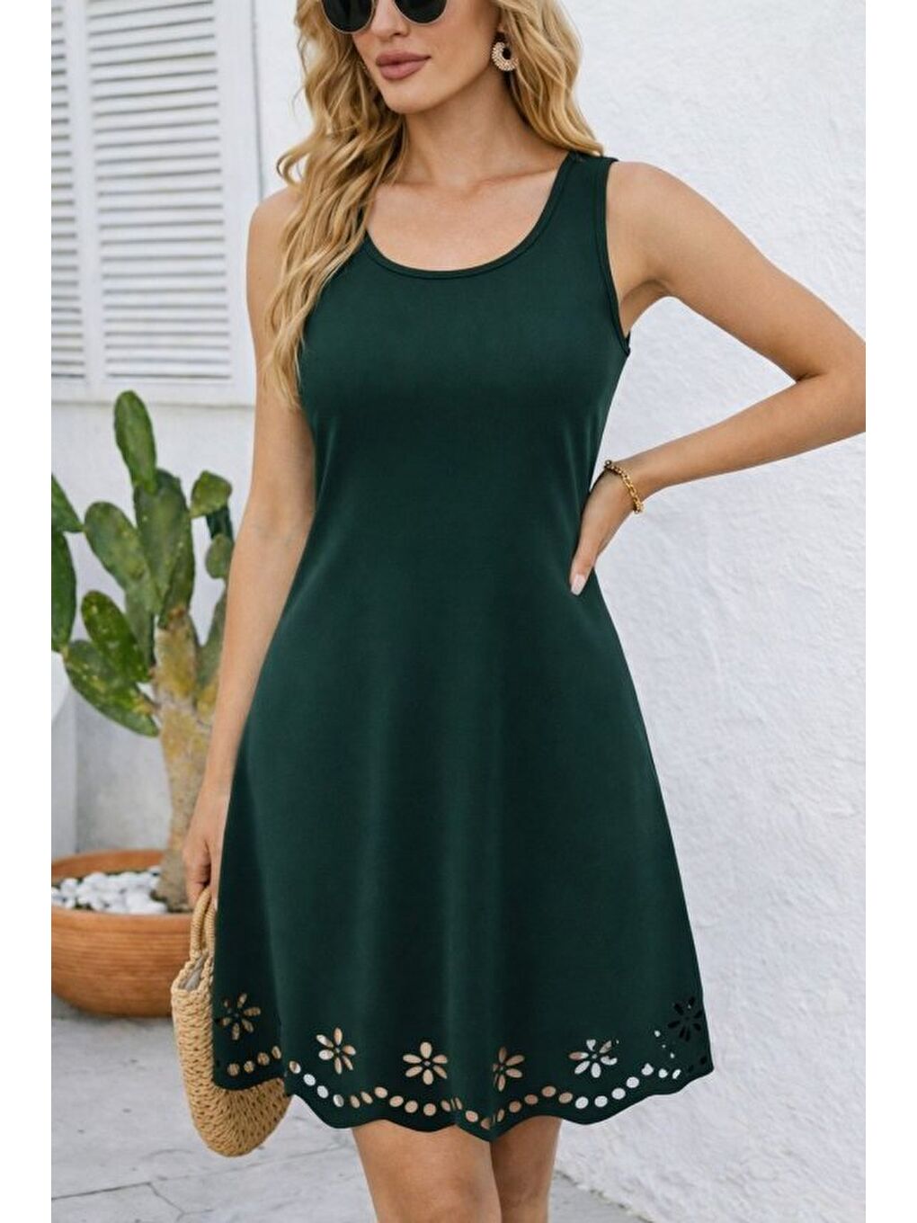 Yeşil Kadın Askılı Yuvarlak Yakalı çiçek Desenli Ithal Krep Kısa Elbise