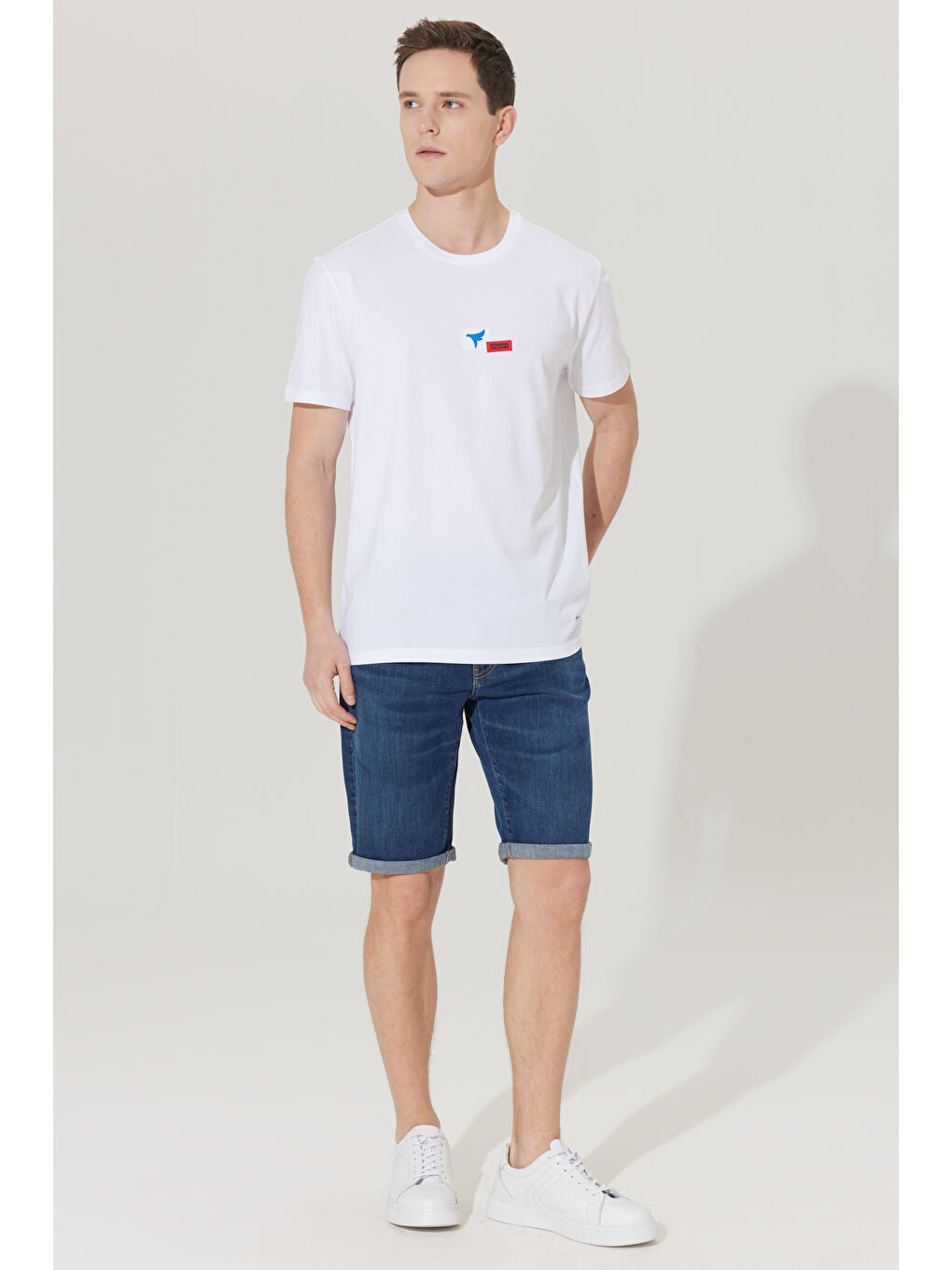 Erkek Koyu Mavi Dar Kesim Pamuklu Esnek Denim Şort