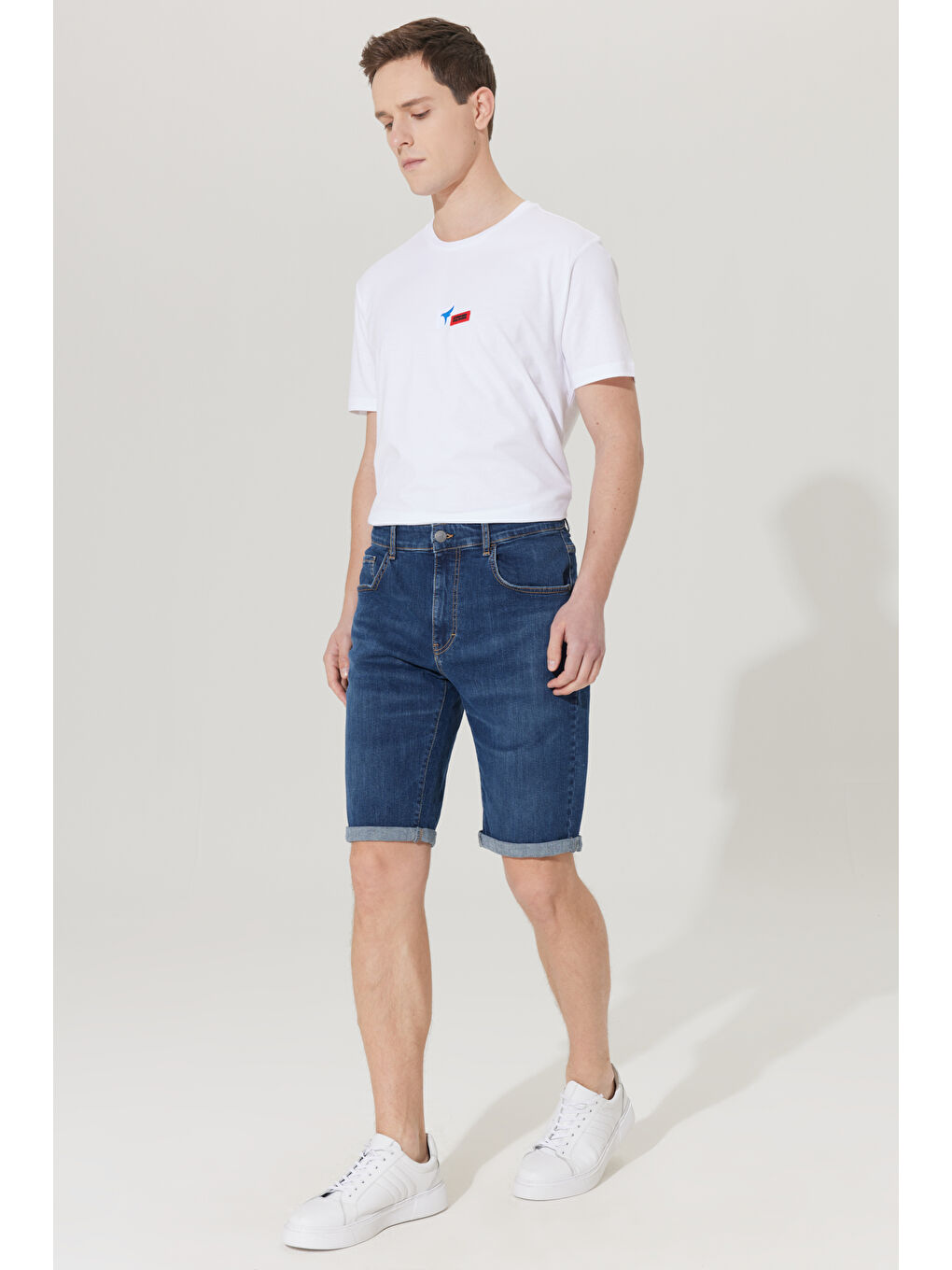 Erkek Koyu Mavi Dar Kesim Pamuklu Esnek Denim Şort-2