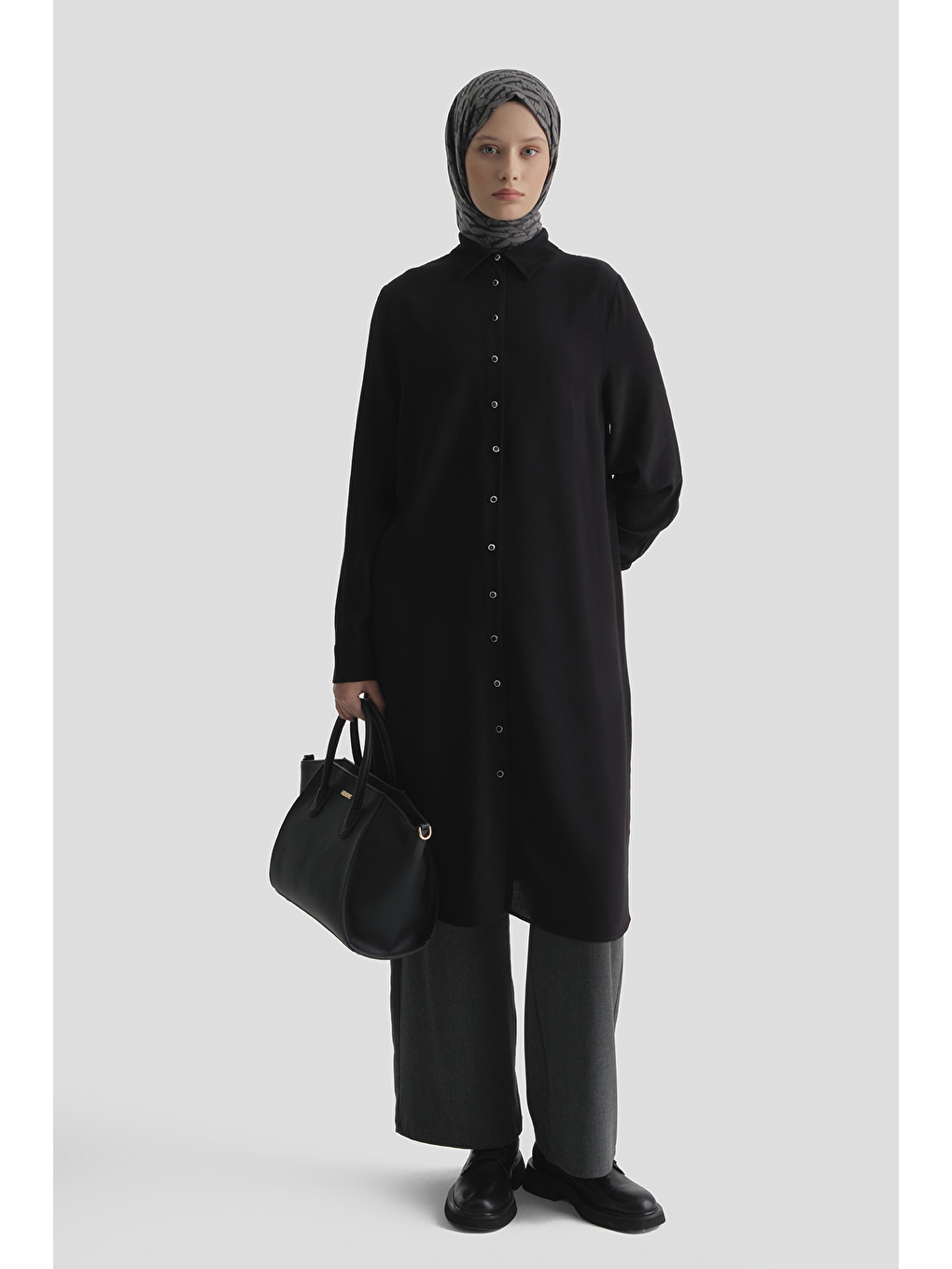 Logolu Uzun Tunik Siyah-1