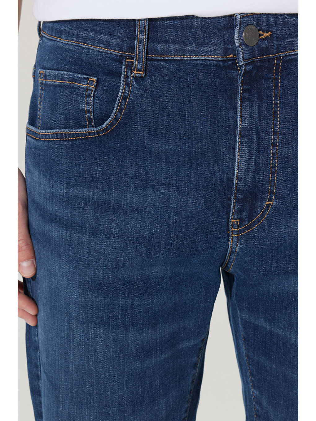 Erkek Koyu Mavi Dar Kesim Pamuklu Esnek Denim Şort-4