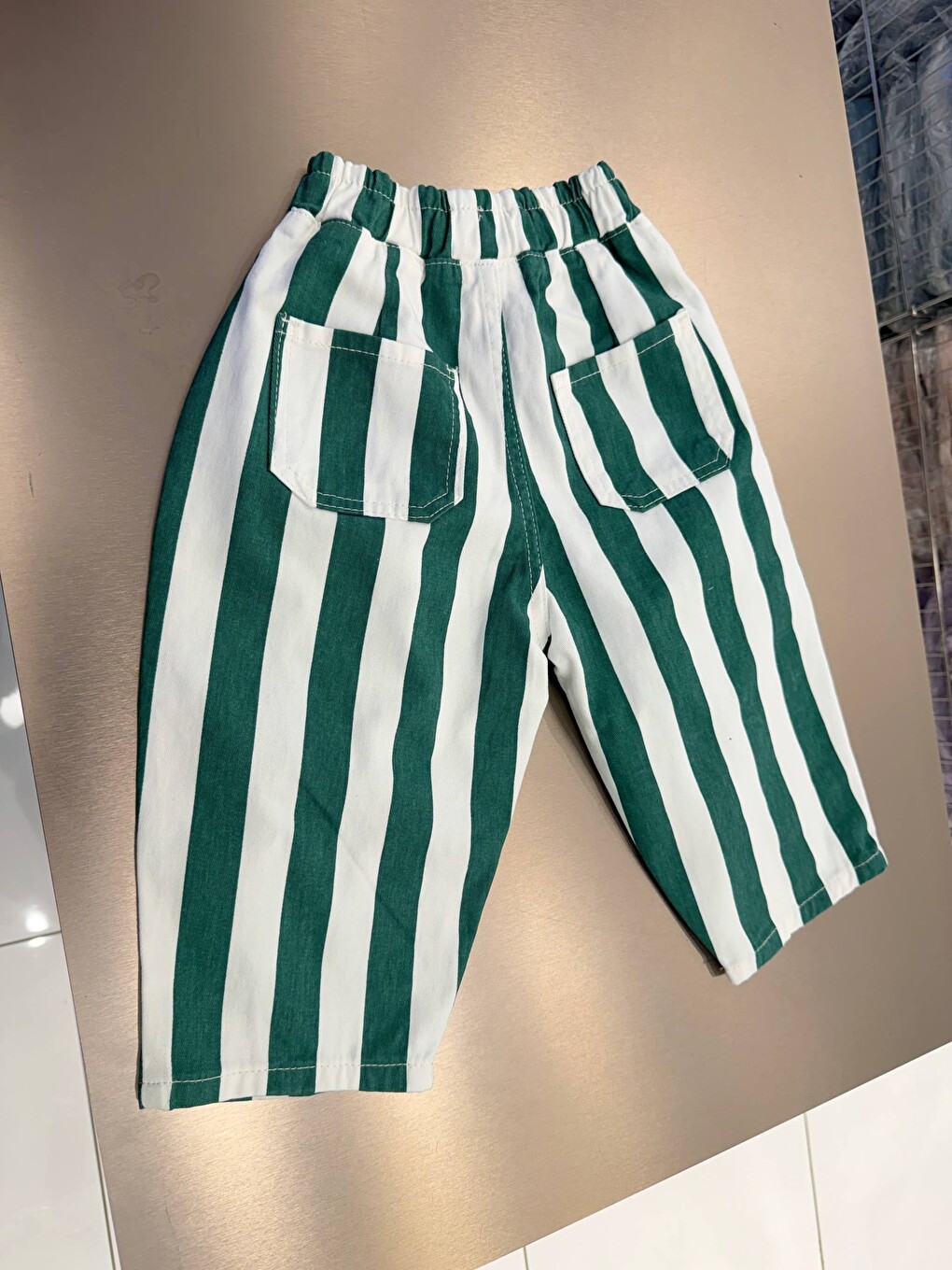 Çocuk Yeşil Beyaz Çizgili Beli Lastikli Pantolon-3