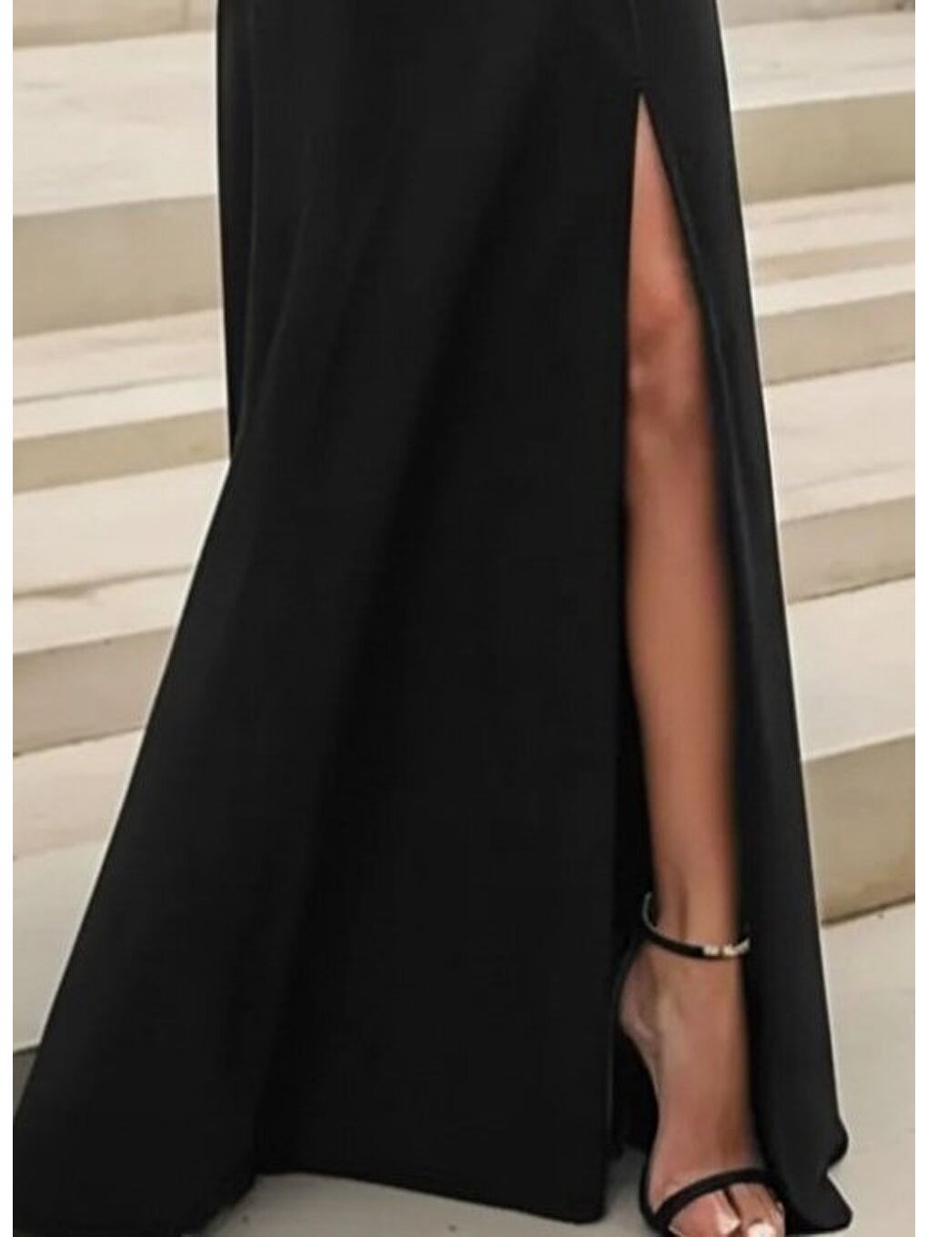 Siyah Kadın Uzun Kollu Madonna Yakalı Yırtmaç Detaylı Uzun Ithal Krep Elbise-2