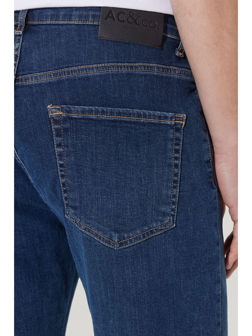 Erkek Koyu Mavi Dar Kesim Pamuklu Esnek Denim Şort-6